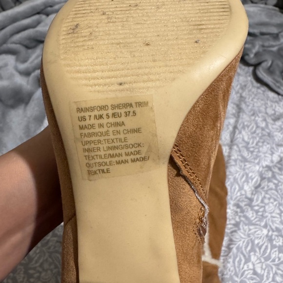 Cozy Tan Suede Heeled Boots with Shearling Detail - Picture 3 of 5